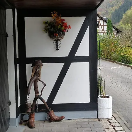 Ferienwohnung 'Unter Der Burg' Brodenbach Exterior photo