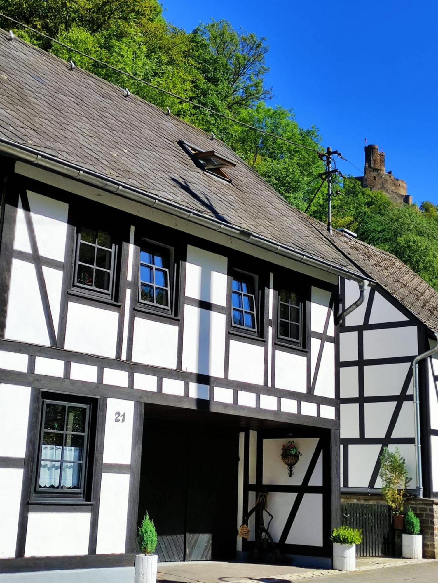 'unter Der Burg' *